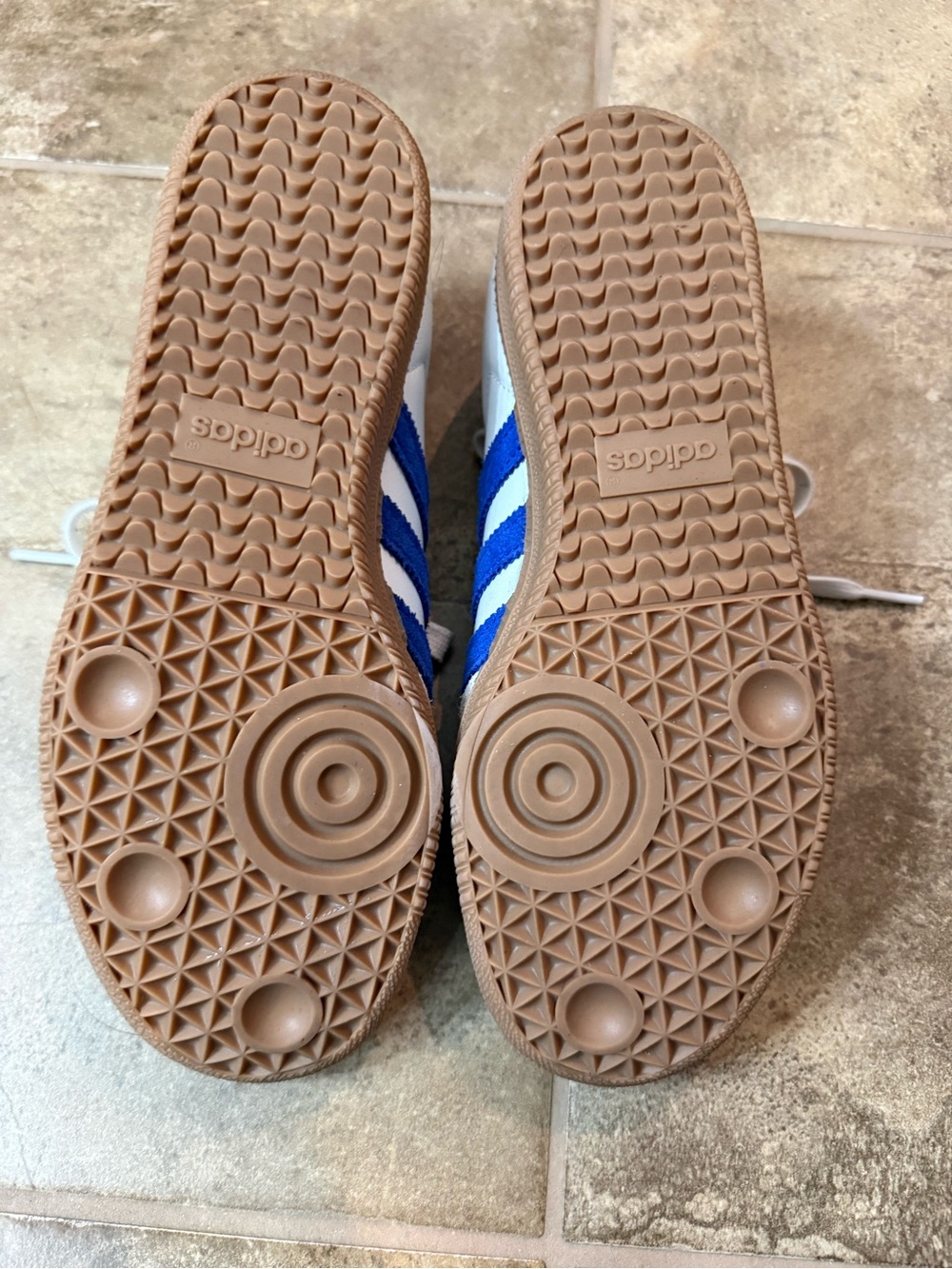 Adidas Originals Samba OG sneakers in white and dark blue - Picture 5 of 5